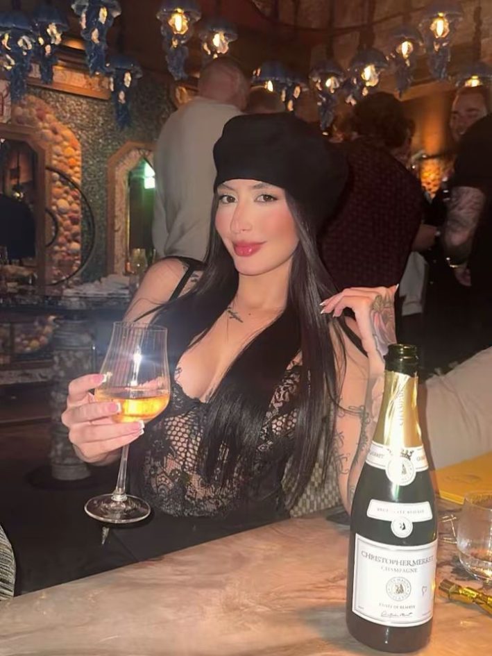 ba1e87dd-5320-41f1-8303-8f7d567c04dd